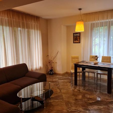 Aпартамент Момина Сълза Appartement Hisarya Buitenkant foto