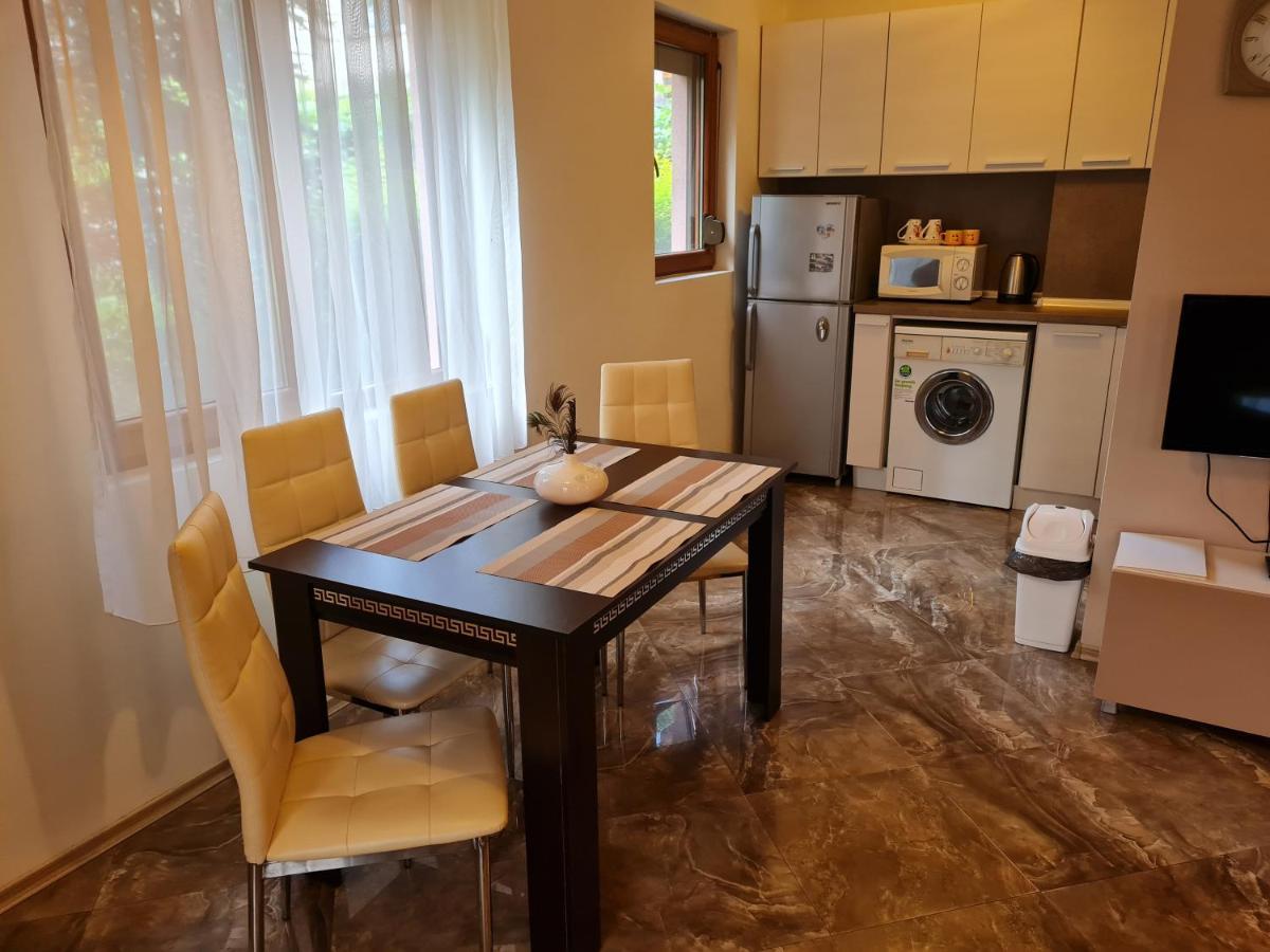 Aпартамент Момина Сълза Appartement Hisarya Buitenkant foto